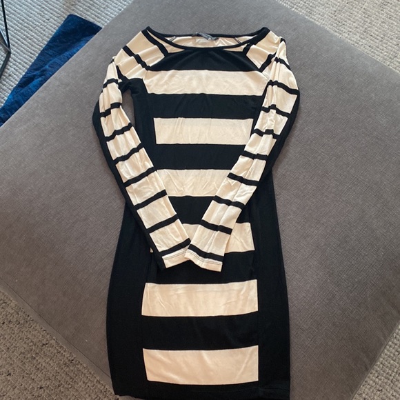 Armani Exchange bodycon style LS cotton dress - Picture 3 of 3